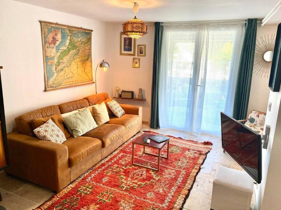 La De La Maison Jaune * Montpellier